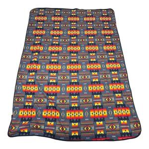 Southwestern Aztec Fleece Blanket 100% Polyester Warm & Lightweight Geometric